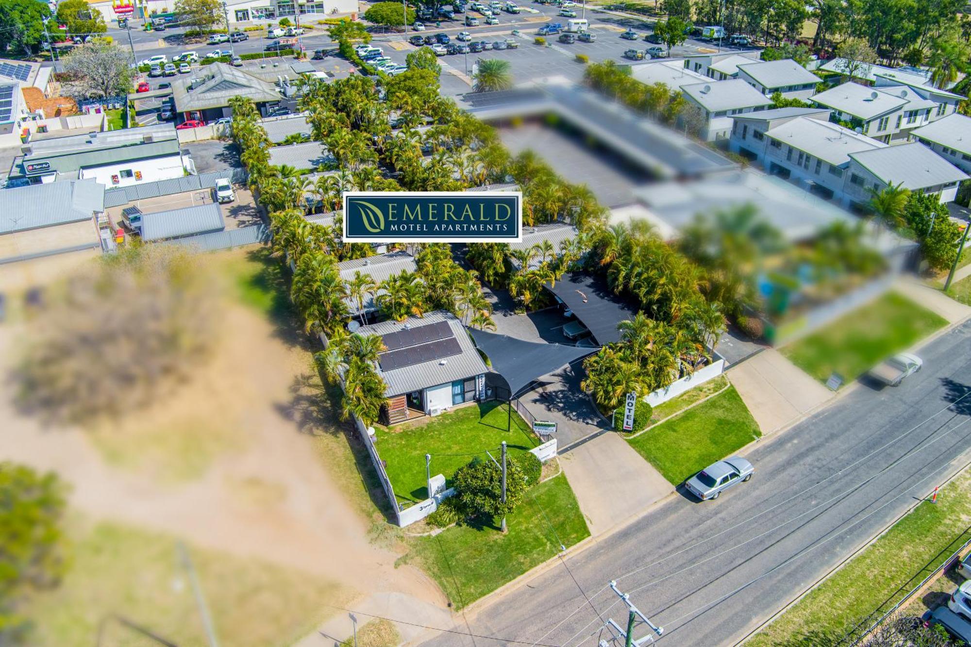 Emerald Motel Apartments Buitenkant foto